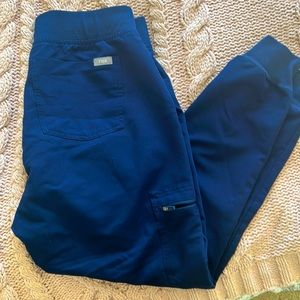 Figs Zamora scrub pants Navy PETITE/Small barely used
